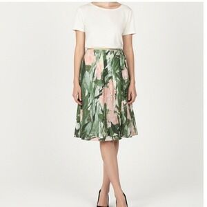 Odille Anthropologie Wrap Skirt 8 Green Pink Floral Adjustable Tie Knee Length